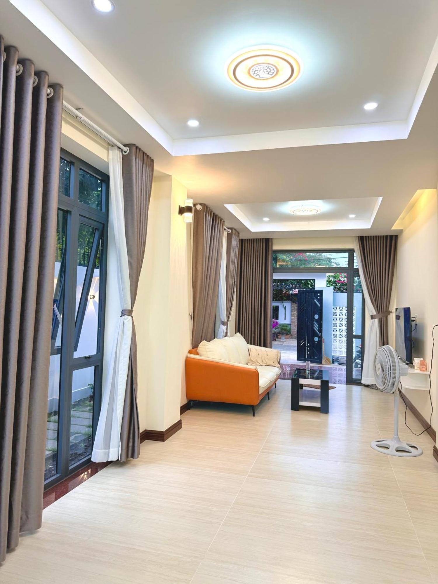 Biệt thự Summer Sai Gon *